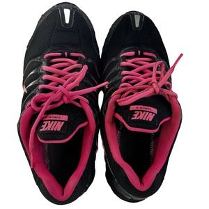Women's Nike Air Max Torch 4 Black and Pink Running Sneakers 9.5